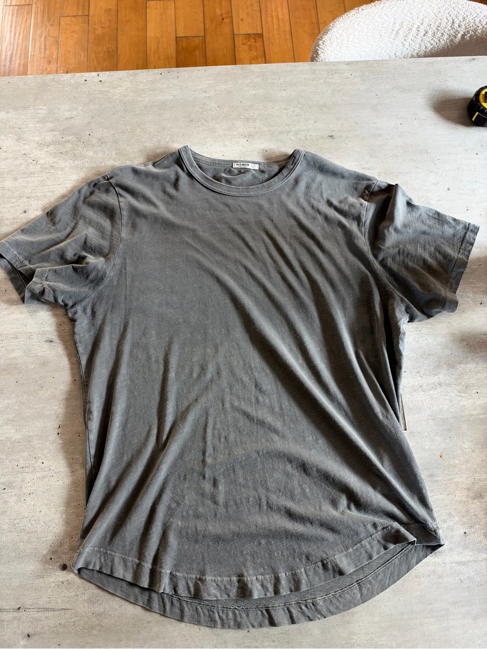 Buck Mason Short Sleeve Crewneck T-Shirt in Washed Gray